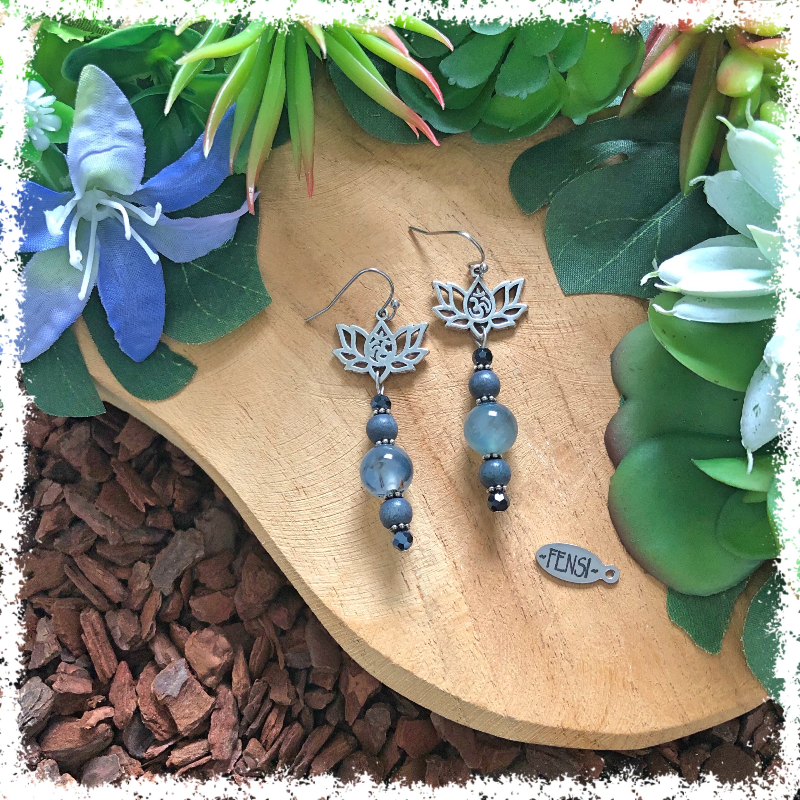 Shop one of a kind earrings @ Fensi jewelry boutique. Handmade by fenneke Smouter fancy sieraden oorbellen fashionista vintage charms