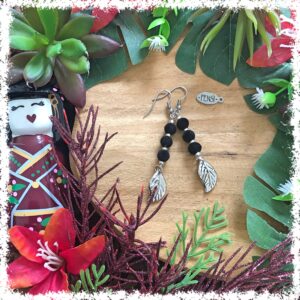 Shop boho-style earrings @ Fensi jewelry boutique. Handmade by fenneke Smouter fancy sieraden oorbellen fashionista vintage charms