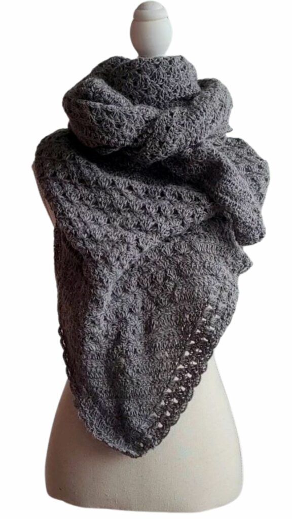 Madelijn omslagsjaal in warm grijs - ZETTElen Handwerk Atelier