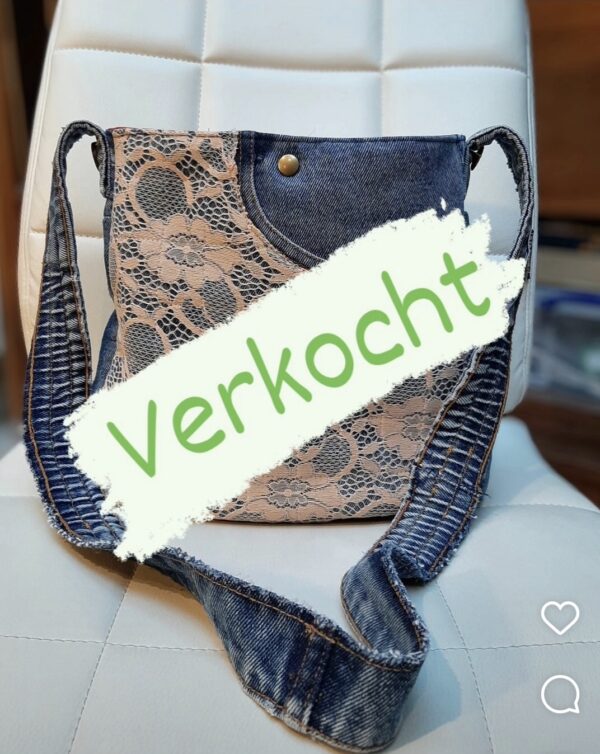 Kidukusewing - Denim schoudertasje met kant