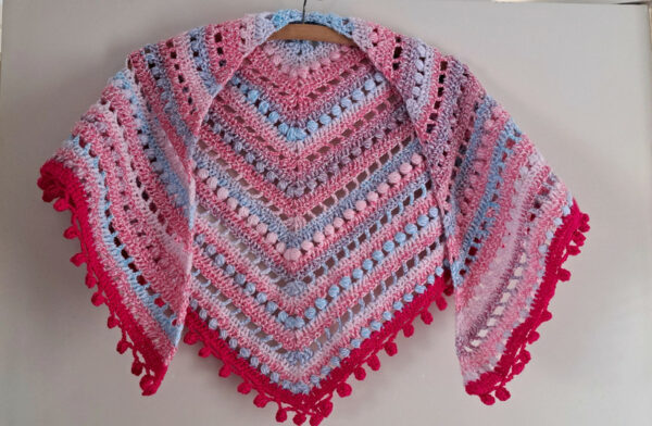 Omslagdoek in roze, blauw en wit