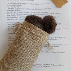 Blije voeten wol in een jute zakje ( 2 stuks)
