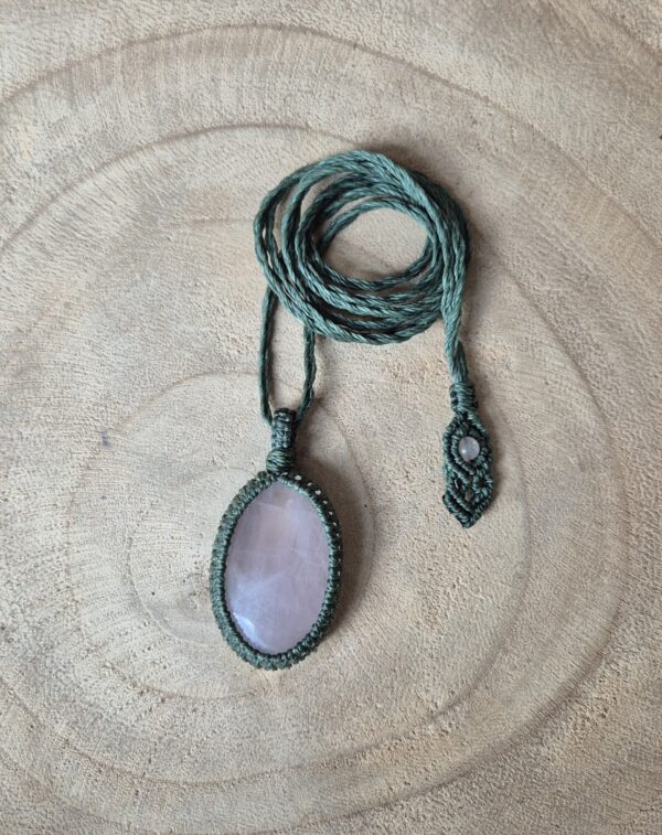 Carin's Macramé ketting groen met Rozenkwarts - Afbeelding 2