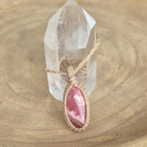 Carin's Macramé ketting Rhodochrosiet