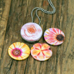 zachte kleuren bloemen ketting, frisse tinten bloemen ketting, lente bloemen,zomer bloemen,zacht roze,zalm,geel, lila, pink en witte bloemen voor je ketting,kado voor mama, cadeau voor moeder,cadeau voor vriendin,kado voor beste vriendin,kado voor zus, cadeau voor dochter,foto cadeau, fotokado idee, foto cadeau, kunst fotografie,