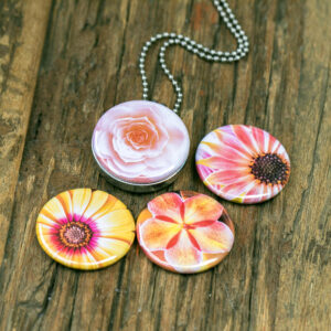zachte kleuren bloemen ketting, frisse tinten bloemen ketting, lente bloemen,zomer bloemen,zacht roze,zalm,geel, lila, pink en witte bloemen voor je ketting,kado voor mama, cadeau voor moeder,cadeau voor vriendin,kado voor beste vriendin,kado voor zus, cadeau voor dochter,foto cadeau, fotokado idee, foto cadeau, kunst fotografie,