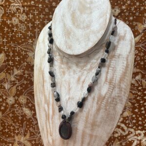 labradoriet hanger met rookkwarts ketting