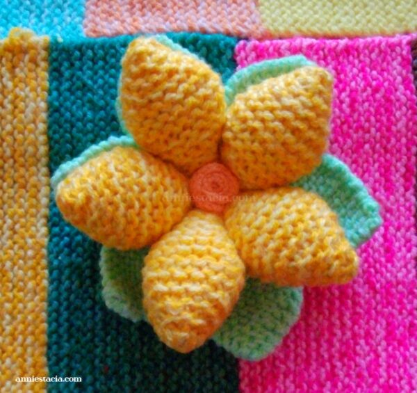 Leuke gekleurde gebreide bloemenschaaltjes - Afbeelding 3