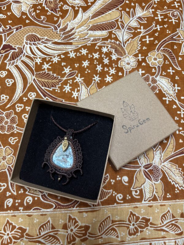 larimar ketting met maan design
