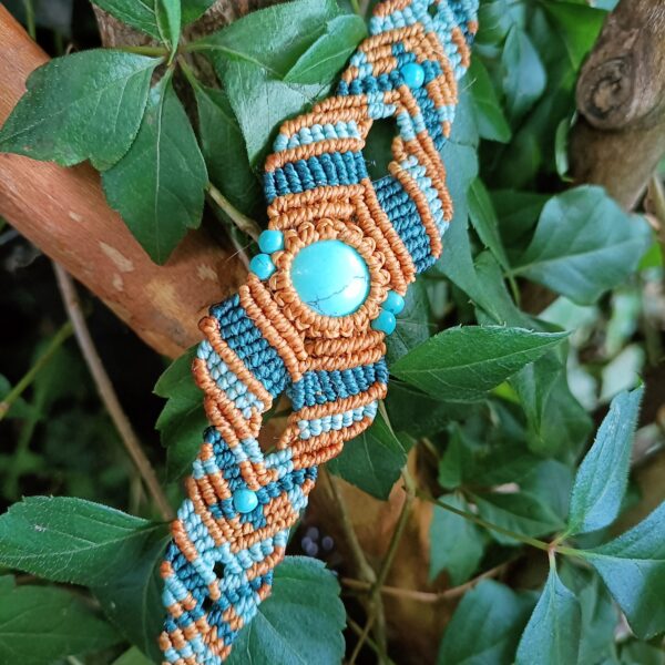 Isy – Boho chic armband met turquoise steen - Afbeelding 4