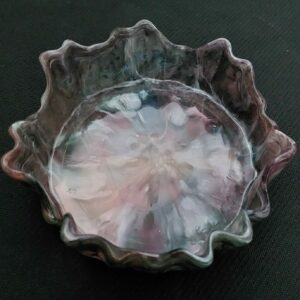 Uniek gekarteld schaaltje.