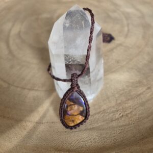 Carin's Macramé ketting bruin Boulder opaal