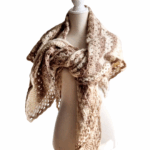 Omslagsjaal Hannah in beige bruin tinten - ZETTElen Handwerk Atelier