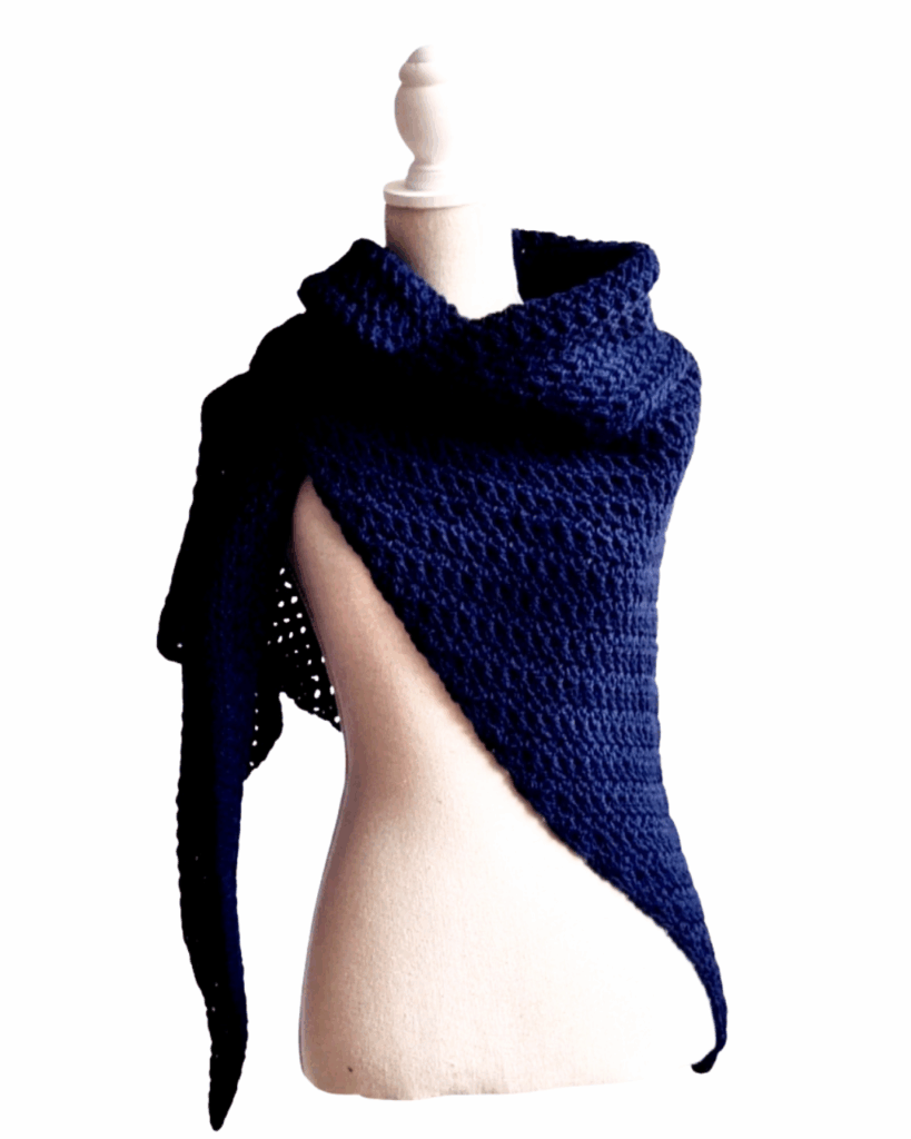 Omslagsjaal Maatje in diep donkerblauw - ZETTElen Handwerk Atelier