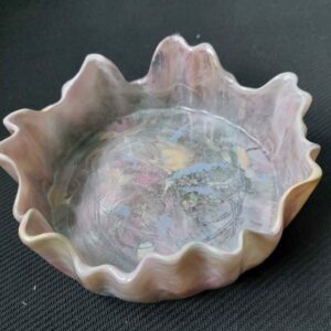 Uniek gekarteld schaaltje.