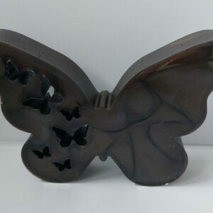 Mooie vlinder in warme bruintint.