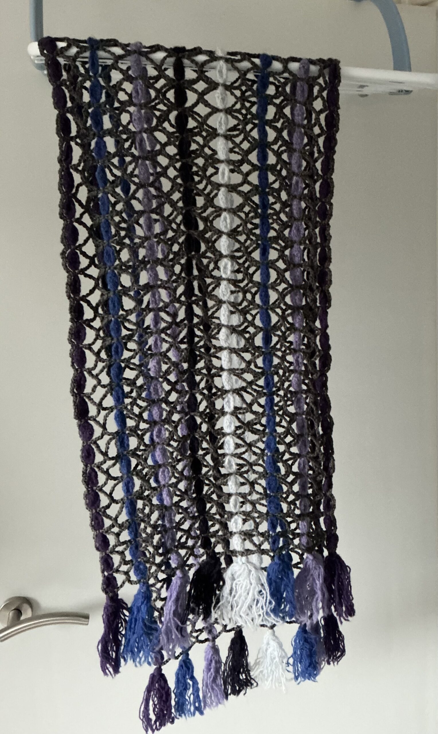 Opengehaakte sjaal van merinowol - Afbeelding 3