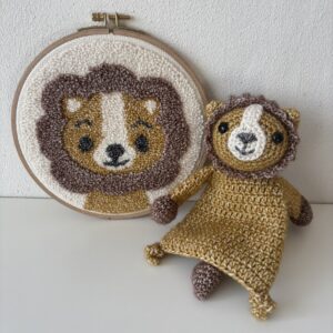 Wanddecoratie en knuffeltje leeuw (inclusief verzendkosten)