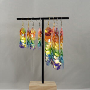 Schelp holografische regenboog hang oorbellen